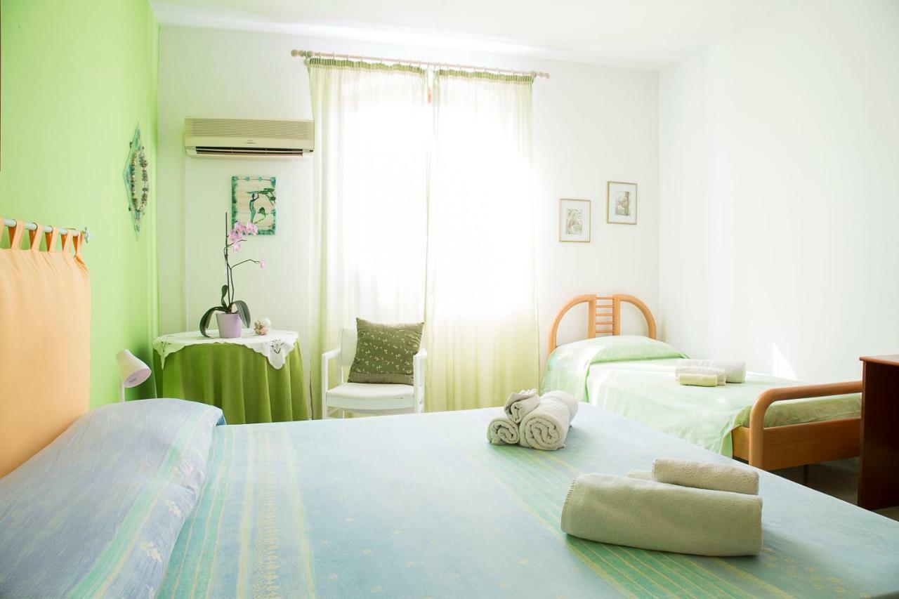 B&B Margherita Calasetta Exterior photo